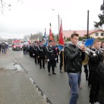 Dzień Niepodległości 11-11-2015 - przemarsz do kopca powstańców styczniowych