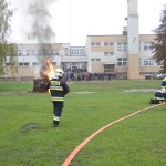 Targi Edukacyjne w Gimnazjum, pokaz OSP Słubice 20-10-2015