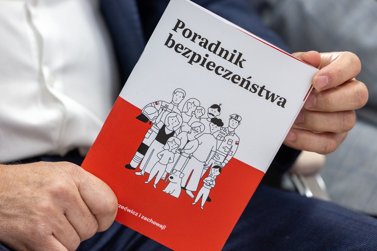 Poradnik bezpieczeństwa w języku migowym